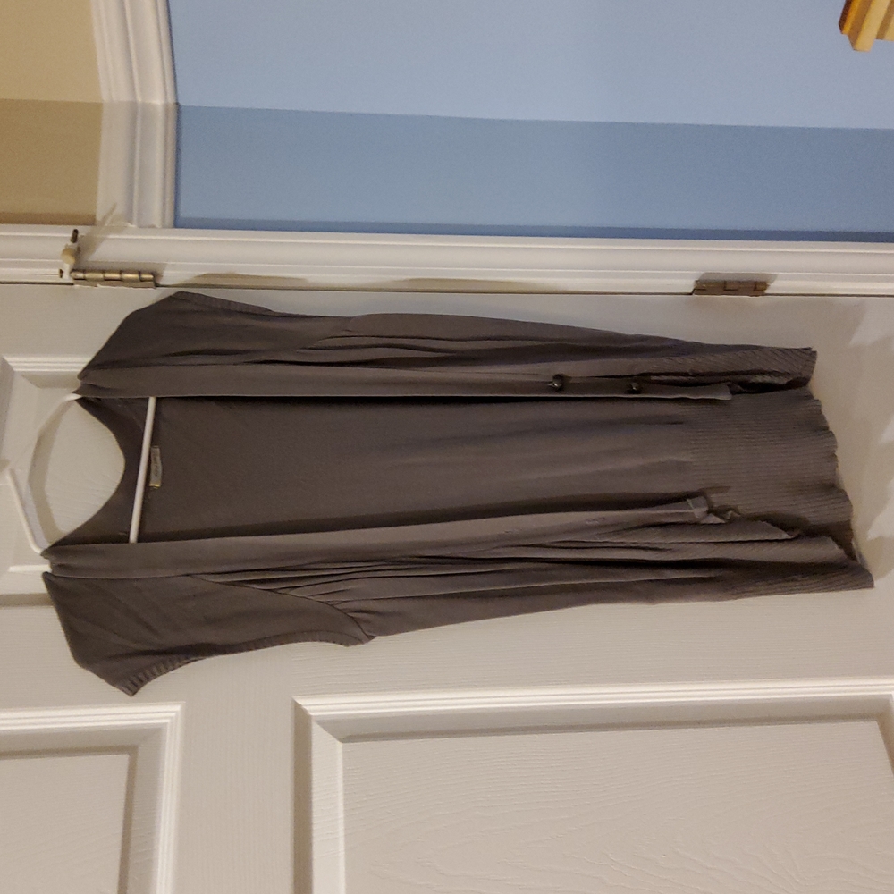 Tricot joli Grey cardigan size large